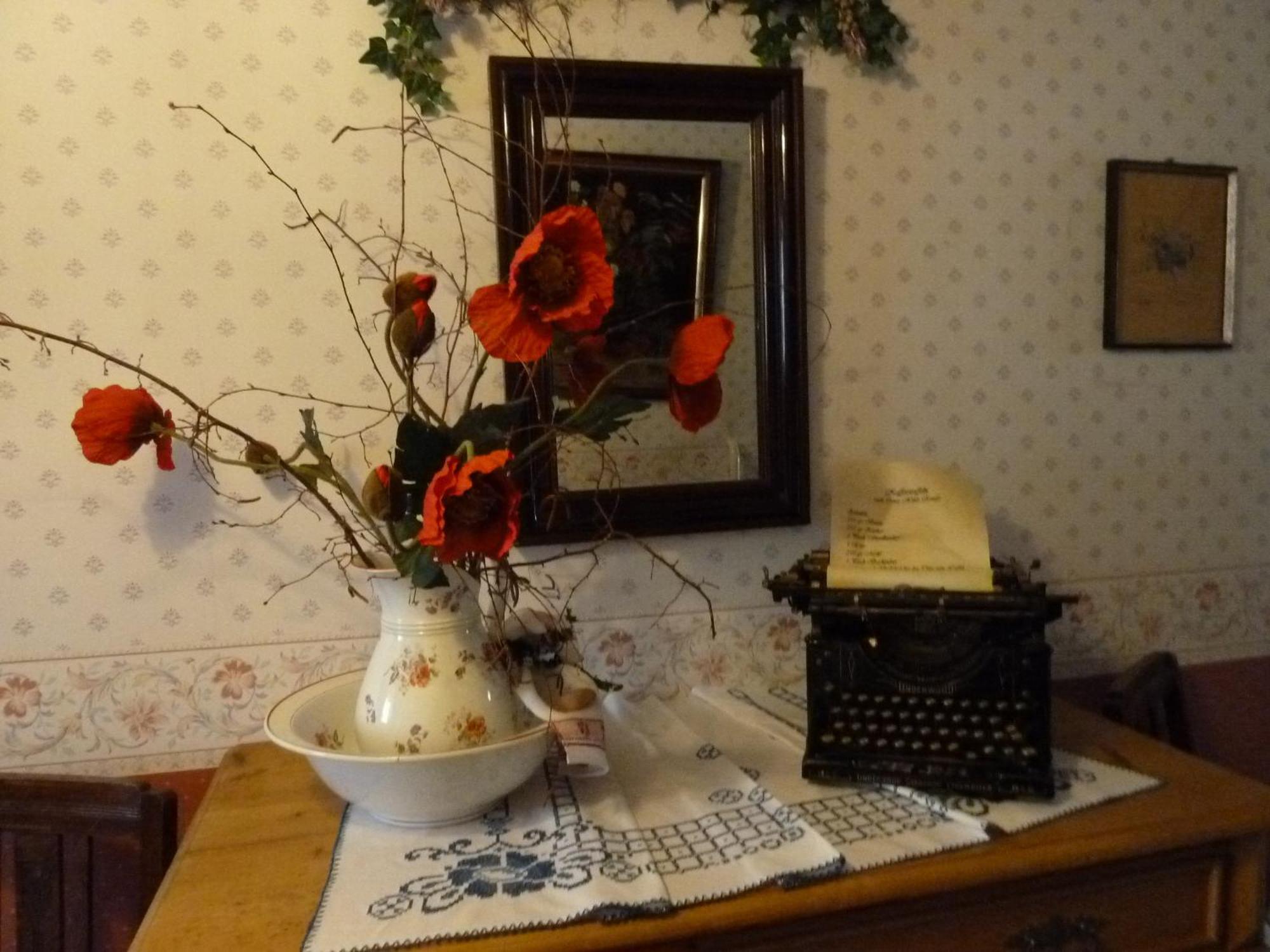 Alte Weinstuben Steinfelder Hof Garni Bed & Breakfast Ellenz-Poltersdorf Luaran gambar